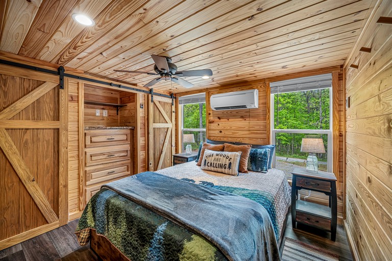 Cabins (United States of America, Mentone, Alabama)