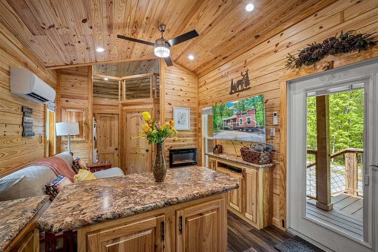 Cabins (United States of America, Mentone, Alabama)