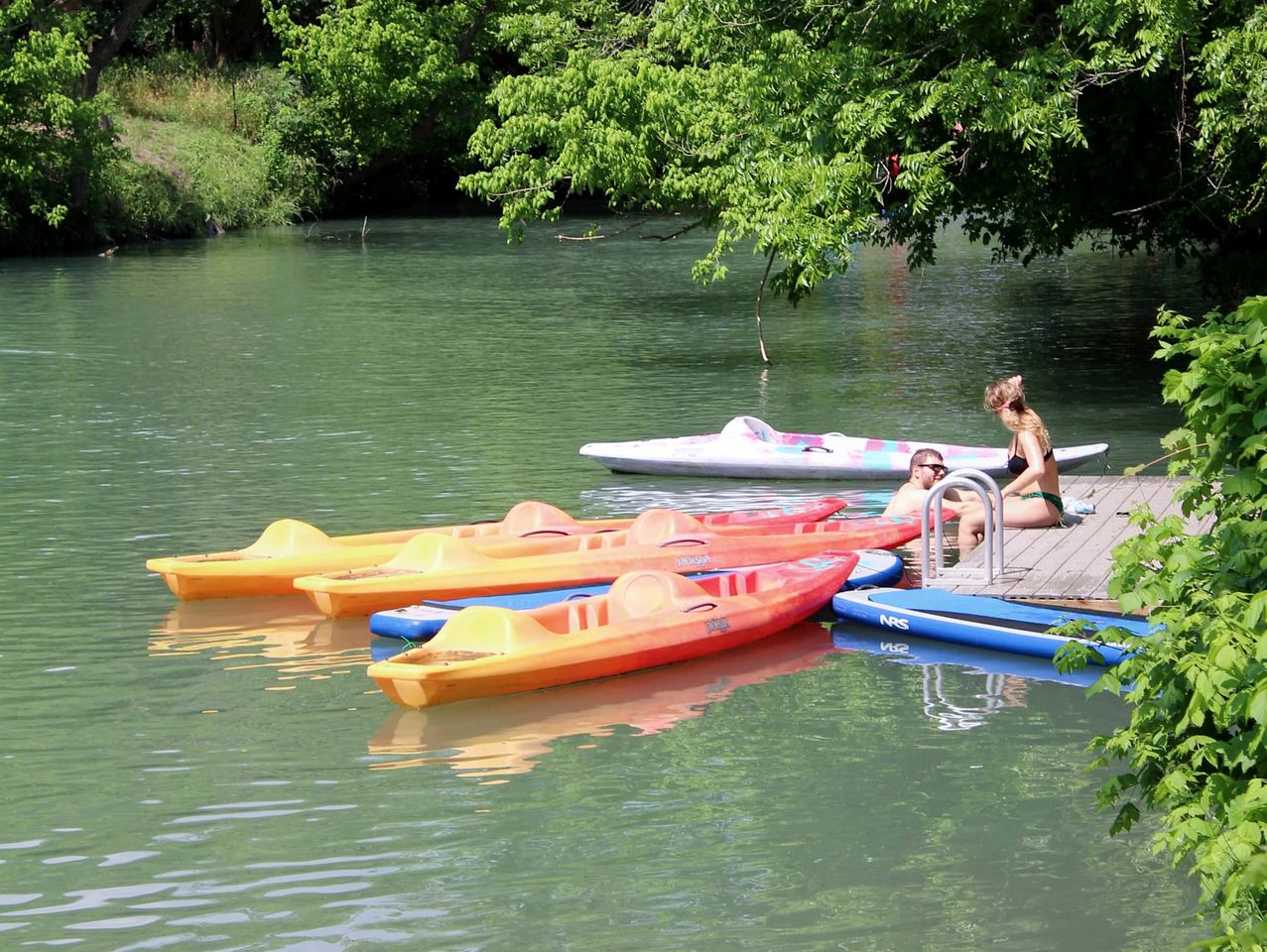 Peaceful Tented Cabin by the Geronimo Creek - An Amazing Nature Escape in Seguin, Texas
