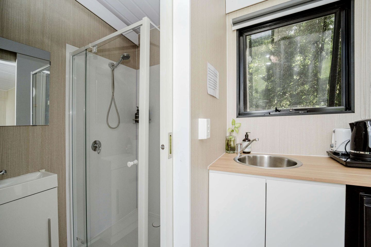 Peaceful Tiny House with Great Sights in Eureka, New South Wales