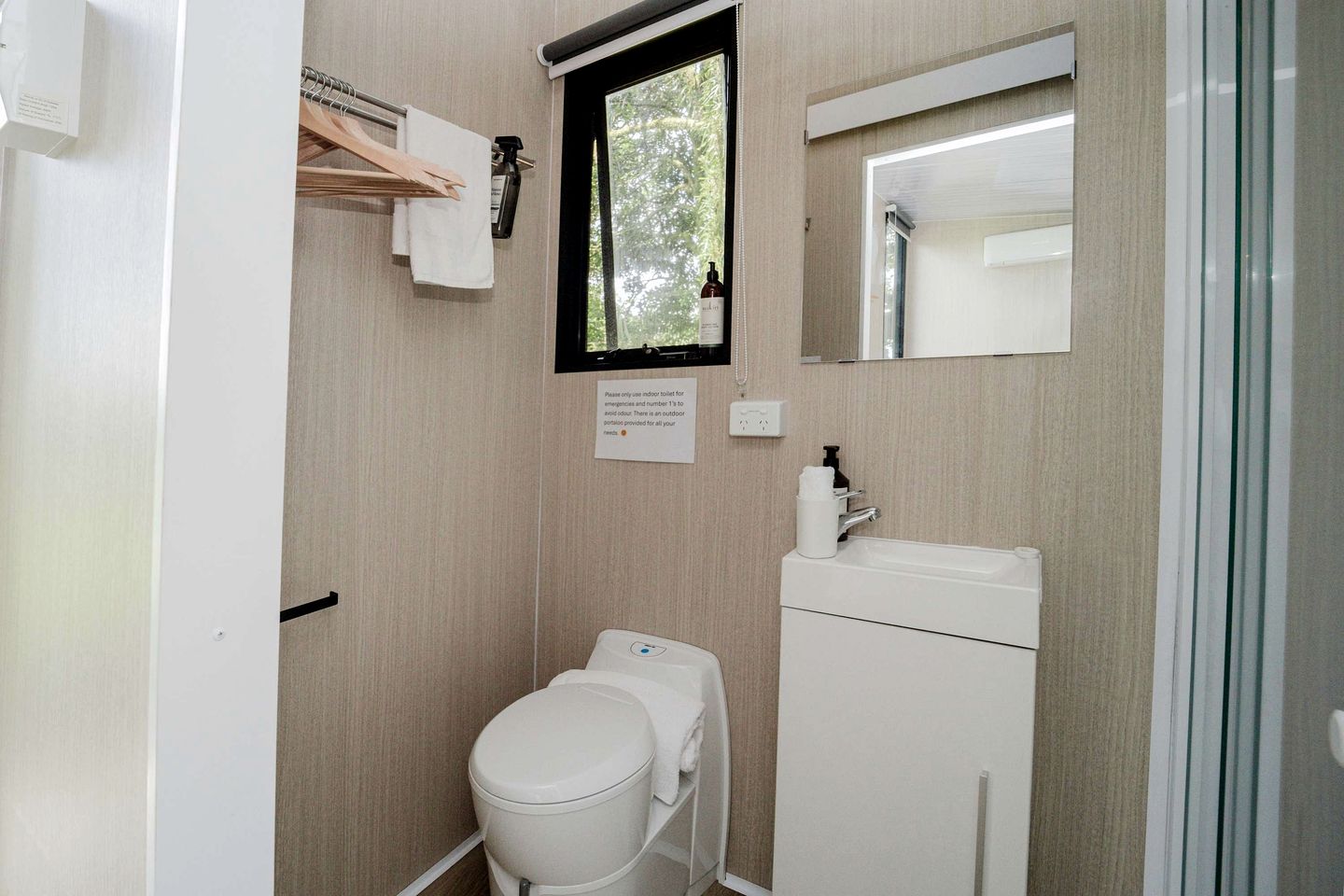 Peaceful Tiny House with Great Sights in Eureka, New South Wales