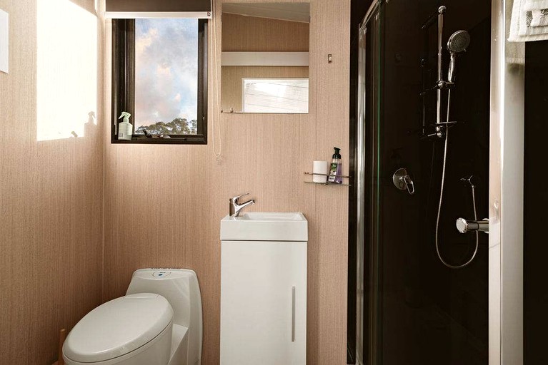 Tiny Houses (Australia, Laharum, Victoria)