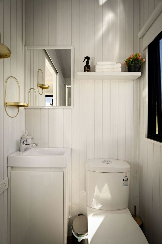 Peaceful Tiny House Retreat with Stunning Views and Wildlife in New South Wales, Australia