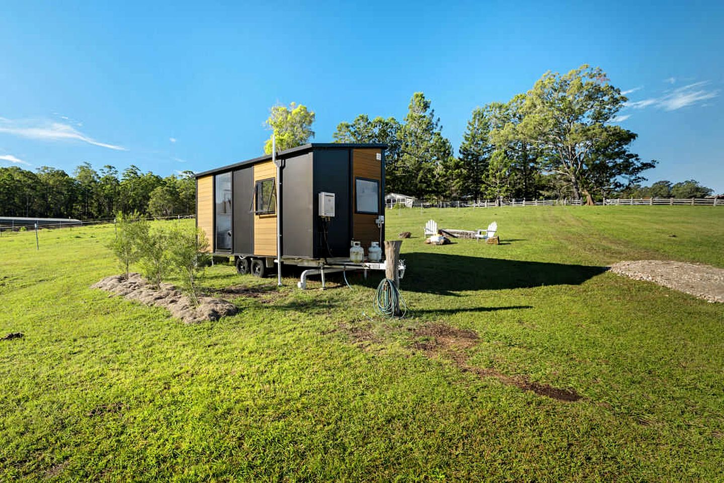 Peaceful Tiny House Retreat with Stunning Views and Wildlife in New South Wales, Australia