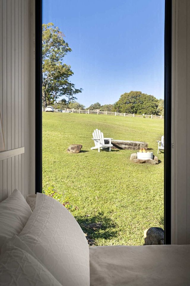 Peaceful Tiny House Retreat with Stunning Views and Wildlife in New South Wales, Australia