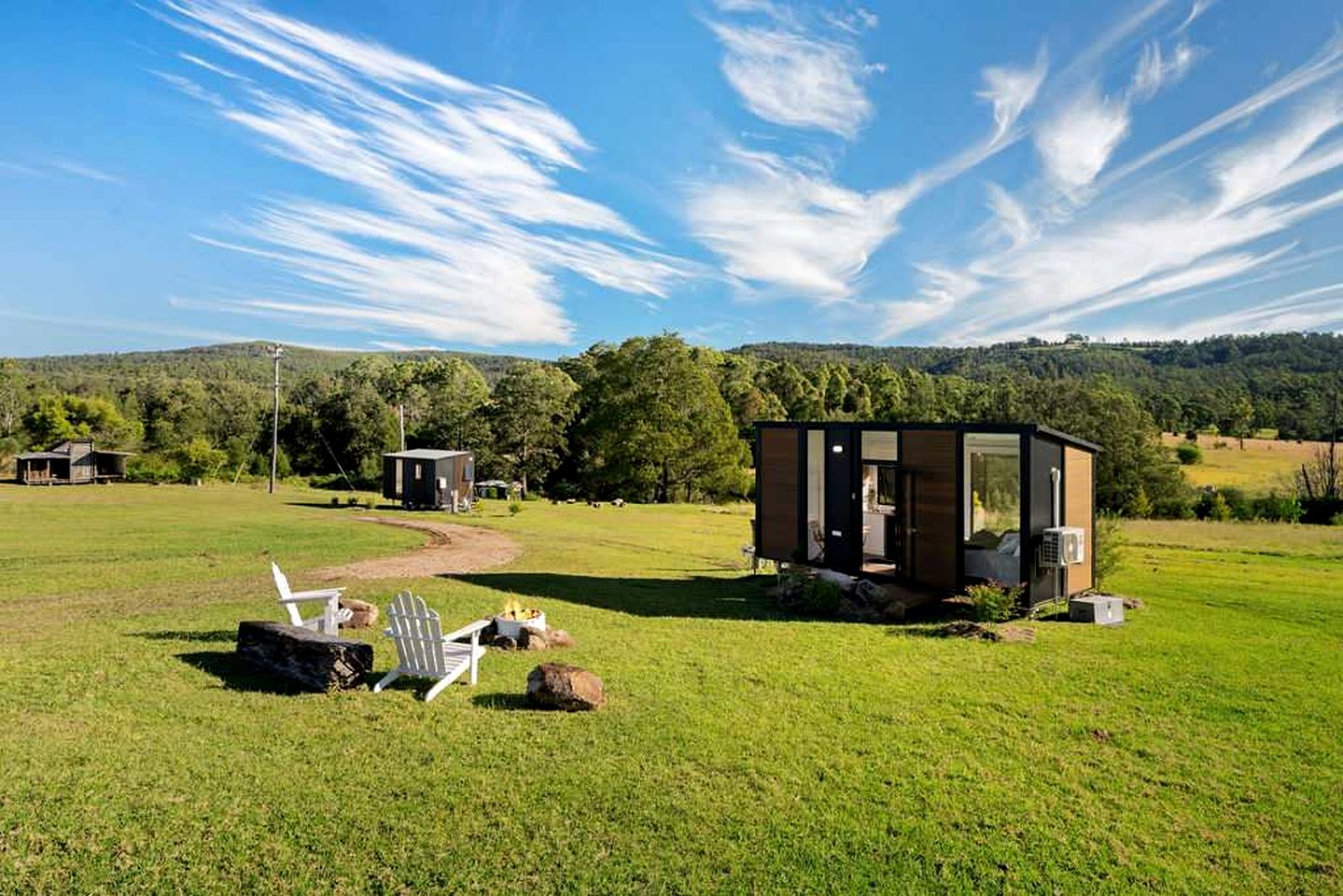 Peaceful Tiny House Retreat with Stunning Views and Wildlife in New South Wales, Australia