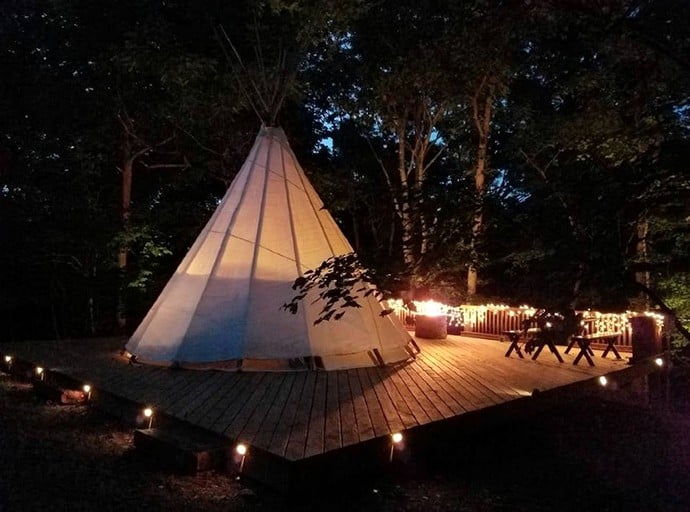 Tipis (Park Hills, Missouri, United States)