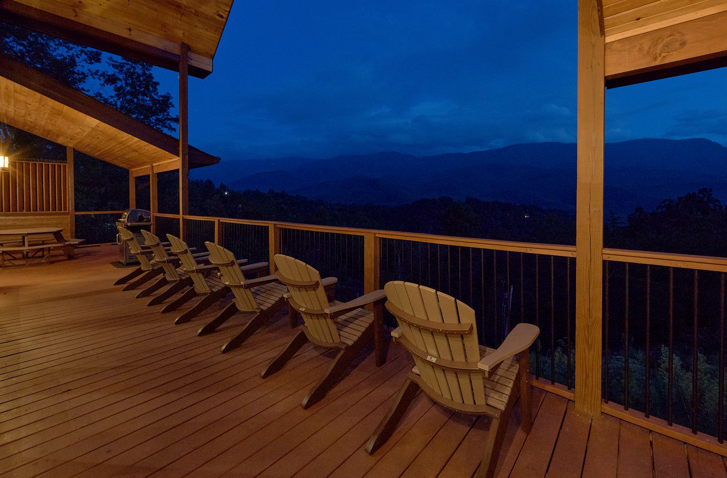 Vacation Rental for Four in Gatlinburg with Fire-Pit and Spectacular Views of the Great Smoky Mountains