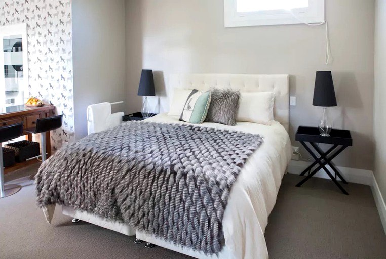 Cottages (Hamilton, North Island, New Zealand)