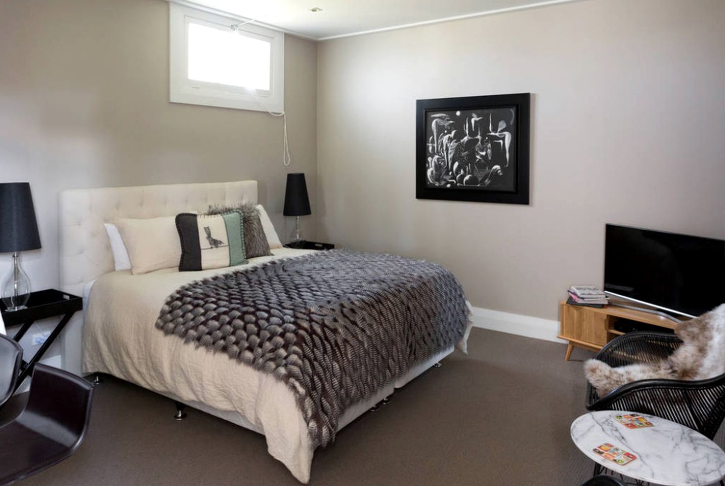 Beautifully Decorated Cottage Rental for Two Guests near Hamilton, New Zealand