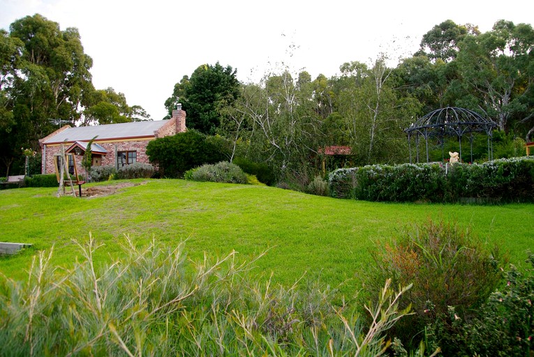 Cottages (Inman Valley, South Australia, Australia)