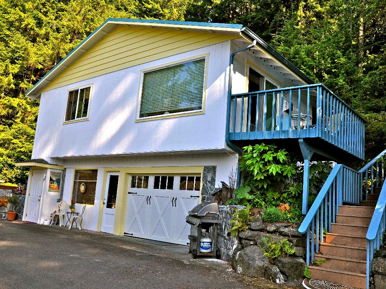 Relaxing Bed and Breakfast Cottage along the Olympic Peninsula, Washington