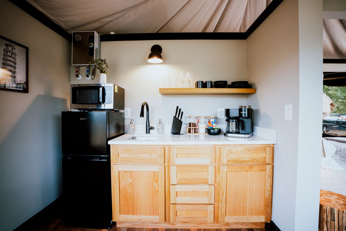 Cozy Safari Tent for a Romantic Getaway in Cedar Bluff, Alabama