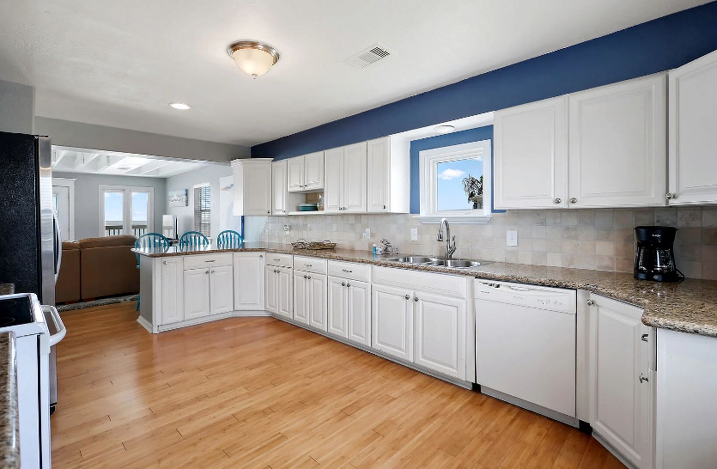 Beautiful Waterfront Home with Amazing Views from the Spacious Deck near Kemah Boardwalk in Seabrook, Texas