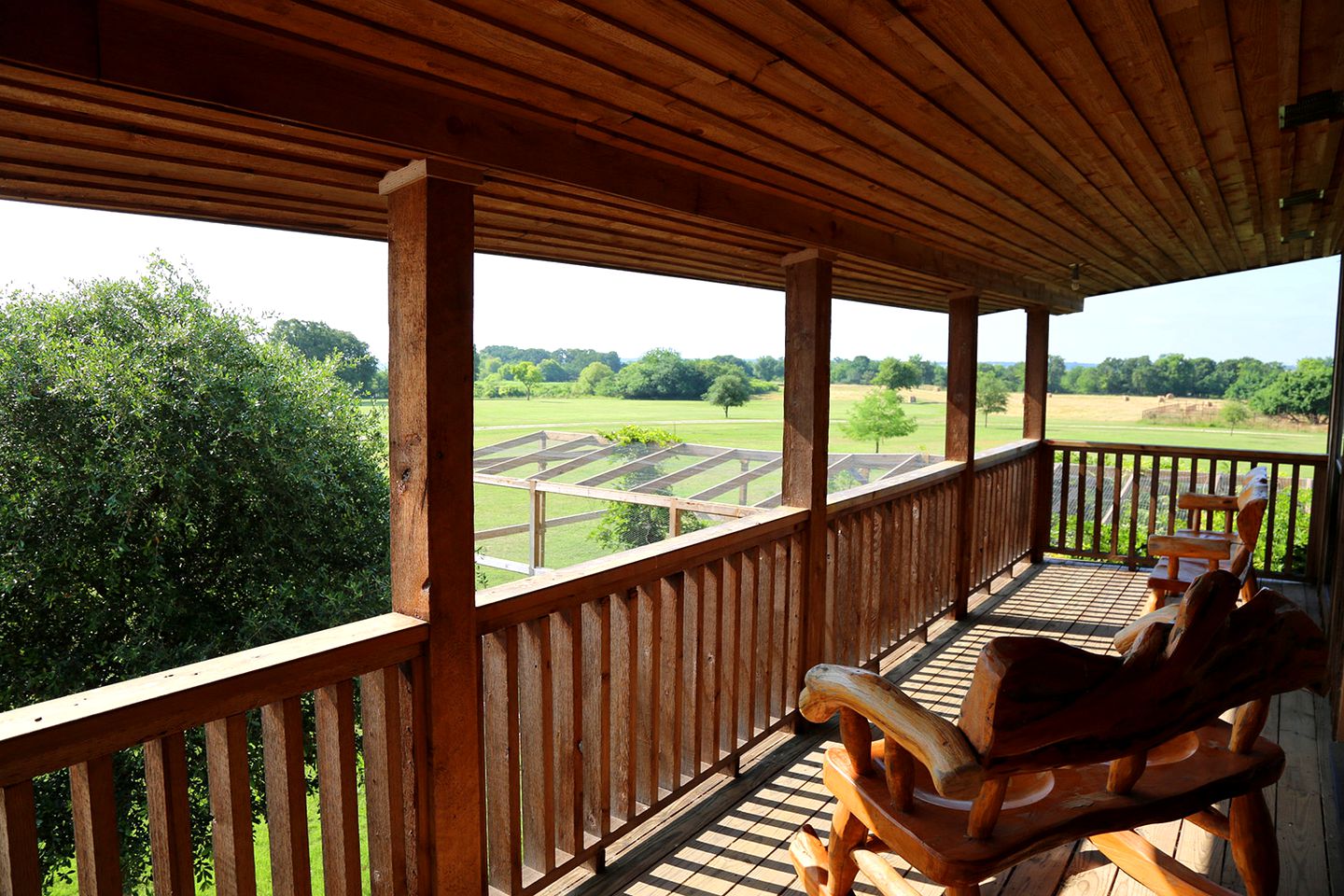 Rustic Vacation Getaway with a Private Balcony near Greenville, Texas