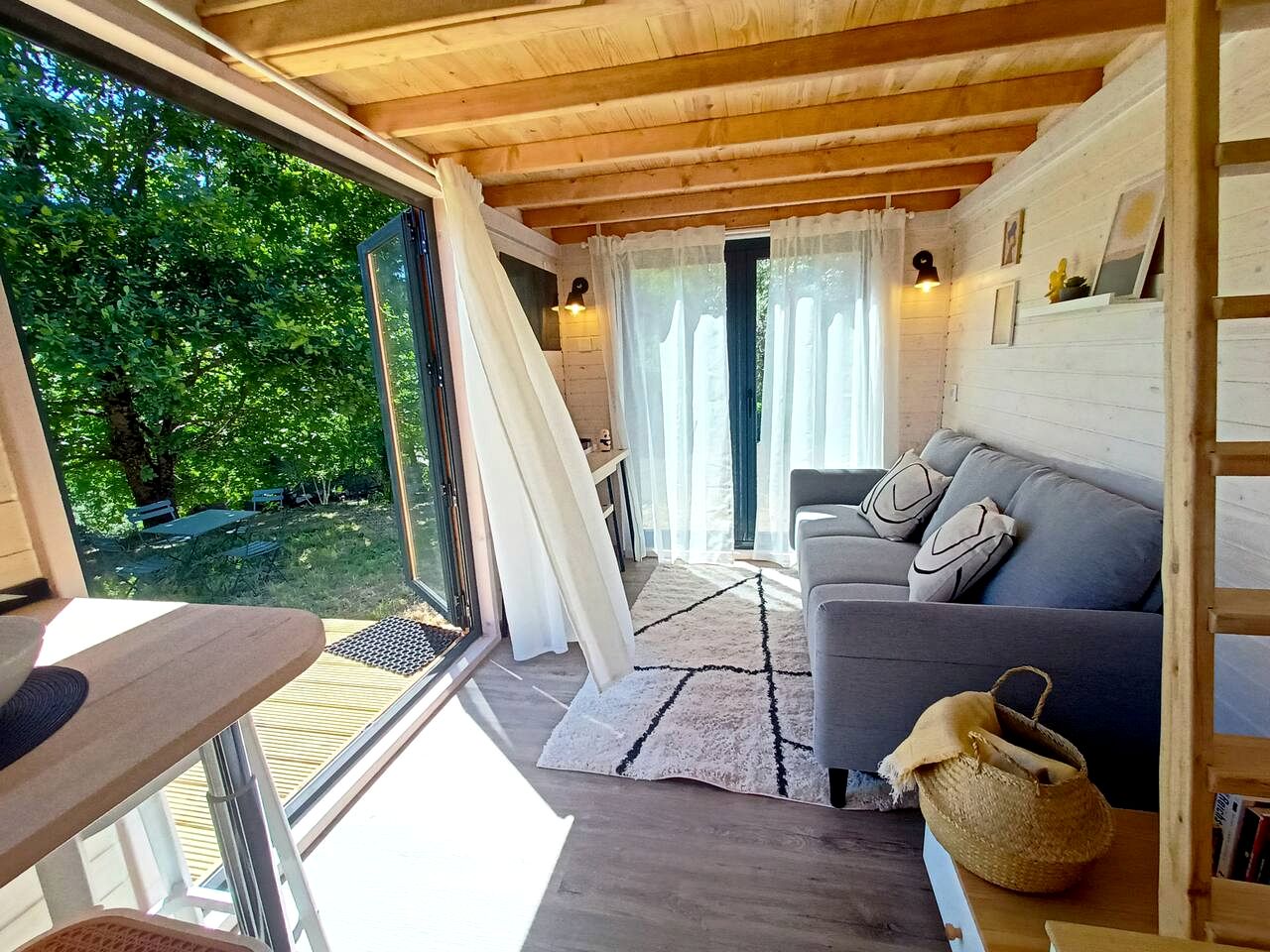 Pet-Friendly Tiny House with Beautiful Walks in Portugal