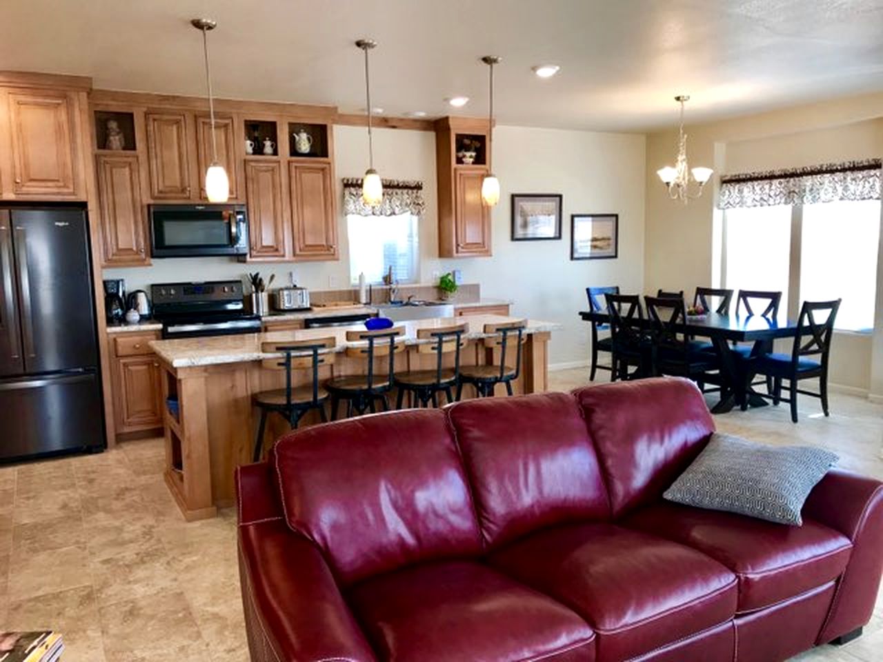 Pet-Friendly Modern Vacation Home with Vermilion Cliffs Views, Boat Parking & Fenced Yard near Horseshoe Bend & Lake Powell, Page Arizona