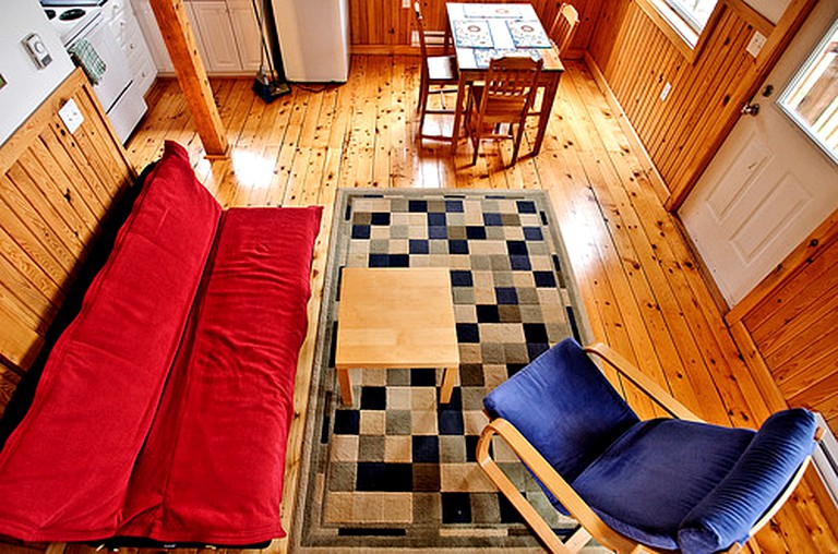 Cabins (Cape Breton Island, Nova Scotia, Canada)