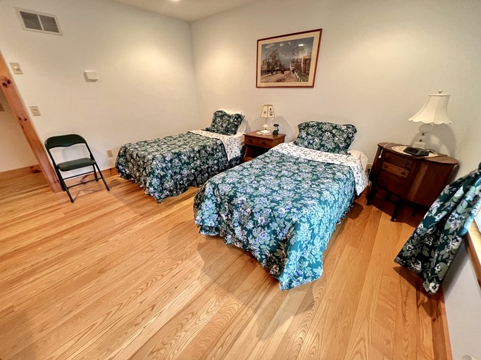Cabins (United States of America, Stratton, Vermont)