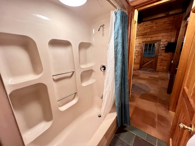 Cabins (United States of America, Stratton, Vermont)