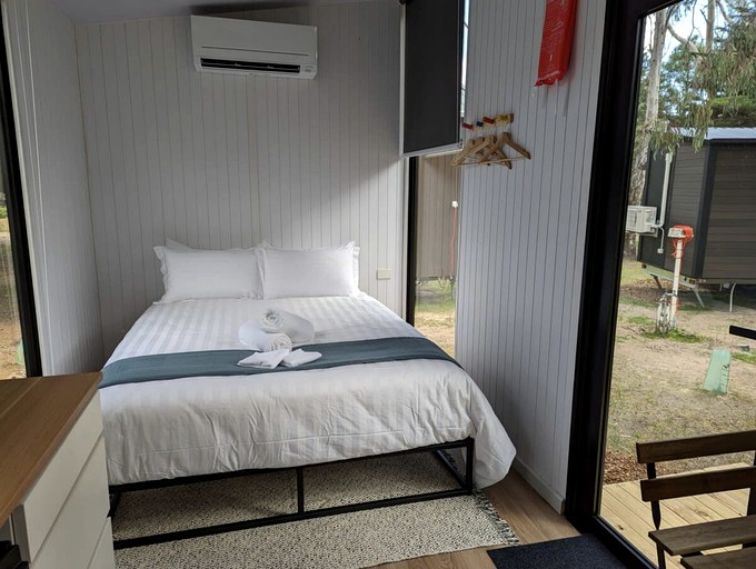 Tiny Houses (Australia, Dadswells Bridge, Victoria)