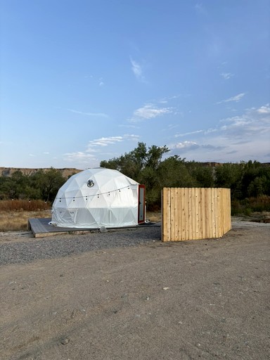 Domes (United States of America, Wayne County, Utah)