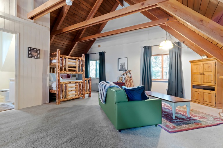 RedawningPerfectly Located Cabin in the Pines MROOST, Cabins, Arnold