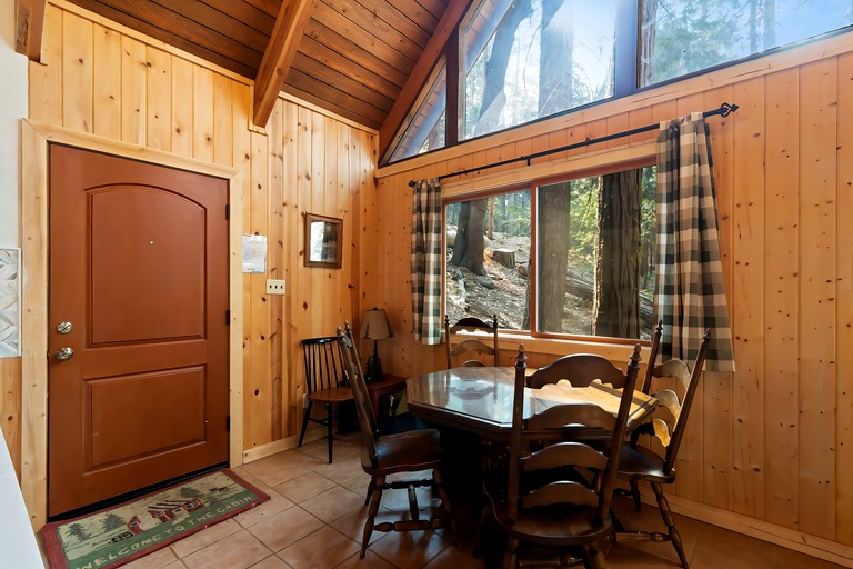 RedawningPerfectly Located Cabin in the Pines MROOST, Cabins, Arnold