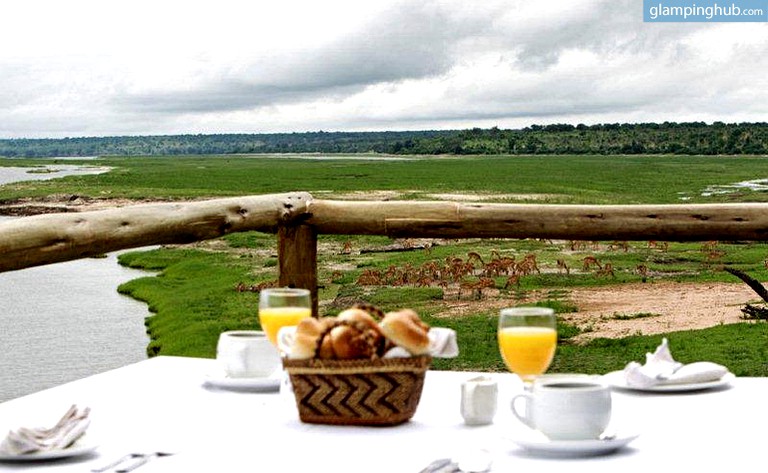 Villas (Serondela, North-East District, Botswana)