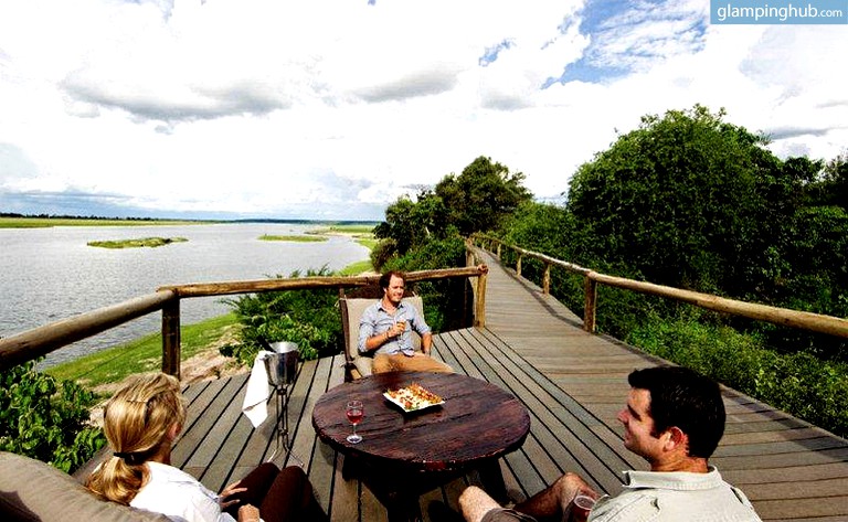 Villas (Serondela, North-East District, Botswana)