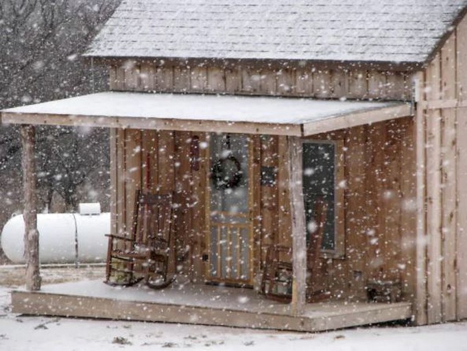 Cabins (Sharon, Oklahoma, United States)