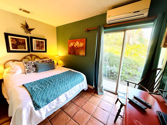 Cottages (United States of America, Fallbrook, California)