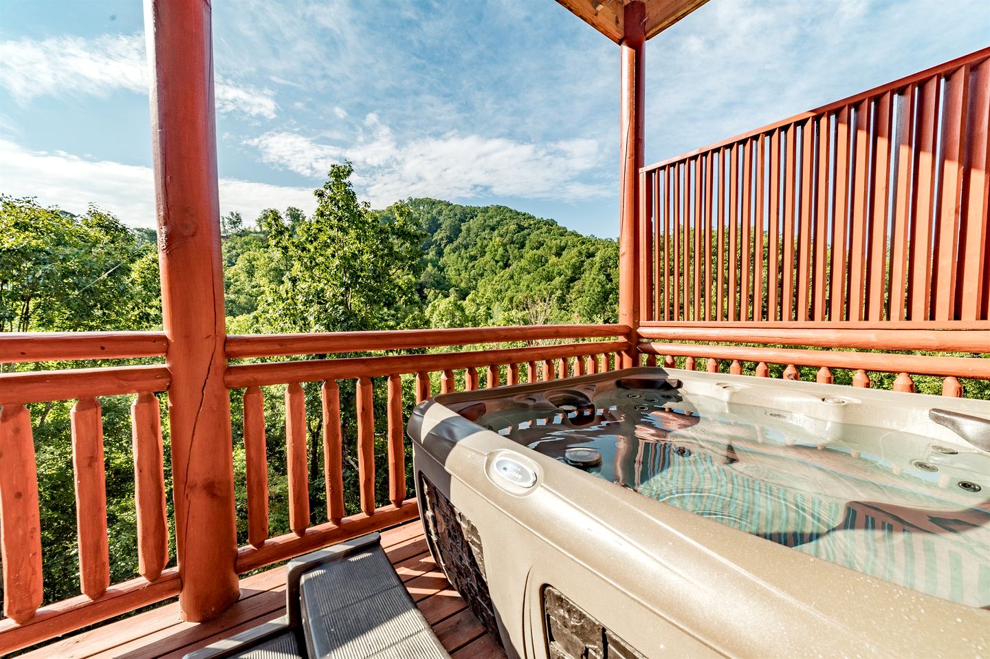 Pet-Friendly Cabin with Arcade Machines and Indoor Pool in Tennessee