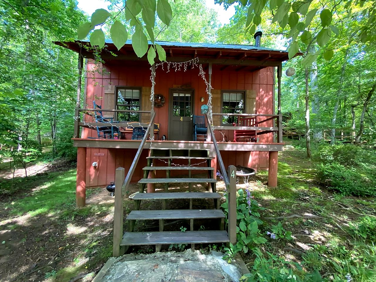 Pet Friendly Cabin in Blairsville, Georgia, Perfect for a Family Retreat