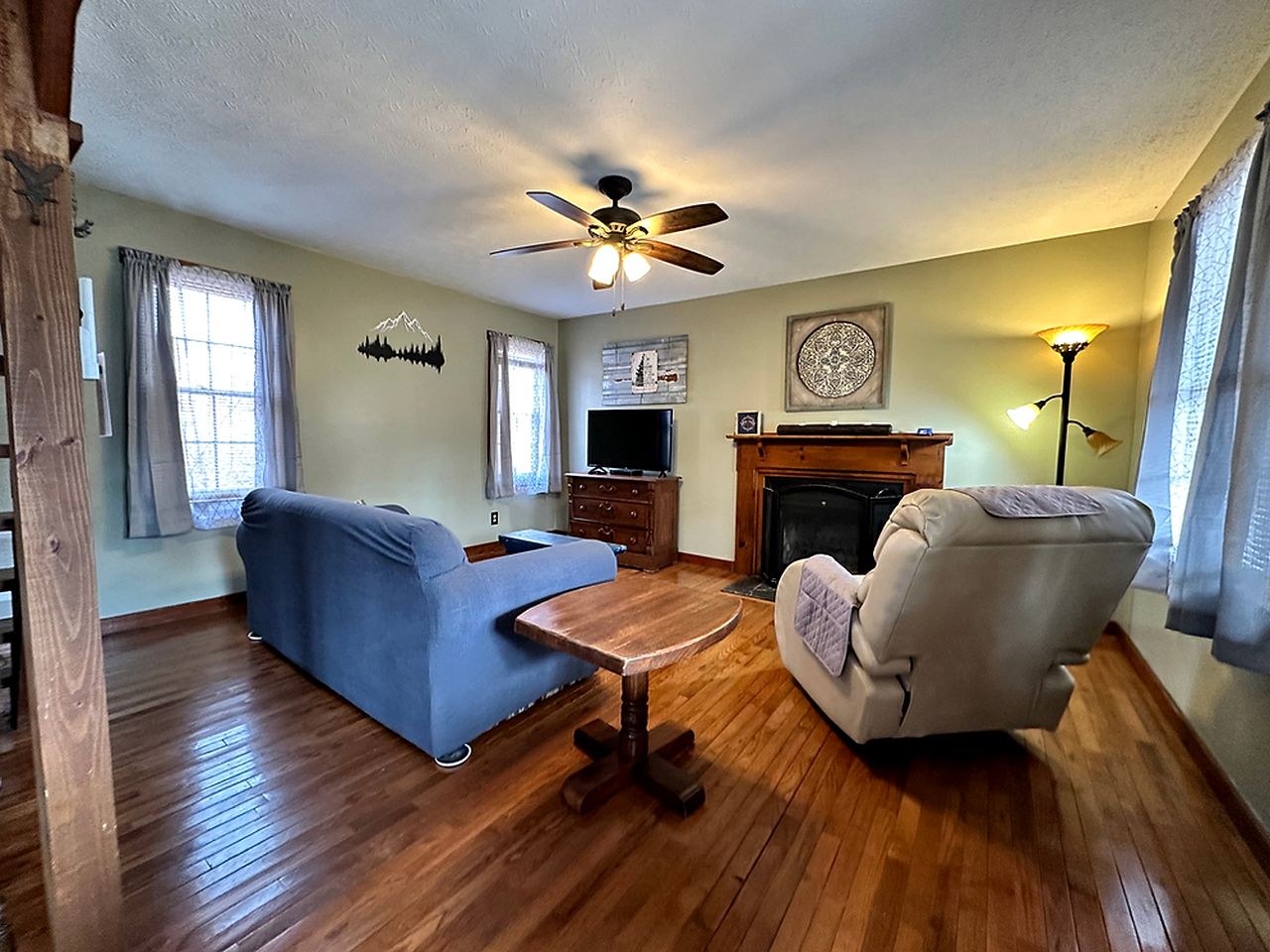 Pet Friendly Cabin in Blairsville, Georgia, Perfect for a Family Retreat