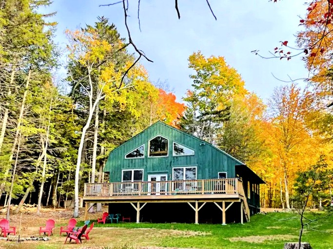 Cabins (United States of America, Greenville, Maine)