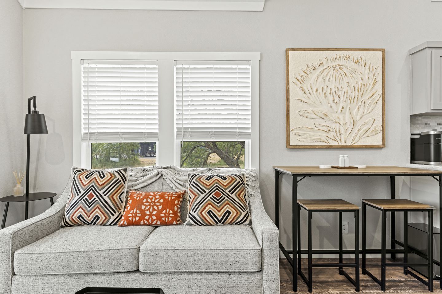 Pet Friendly Cabin with Fire Pit in Fredericksburg, Texas