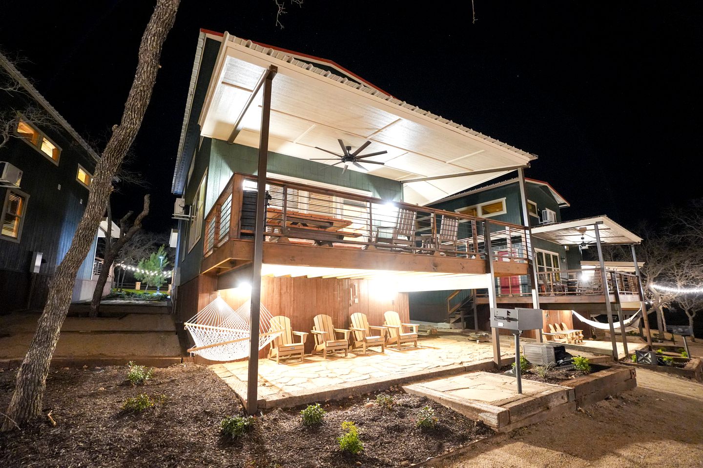 Pet-Friendly Cabin with Fire Pit near Lake Bridgeport, for Glamping Escapes in Texas