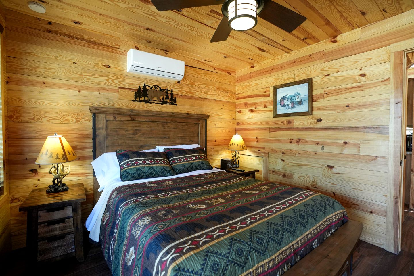 Pet-Friendly Cabin with Fire Pit near Lake Bridgeport, for Glamping Escapes in Texas