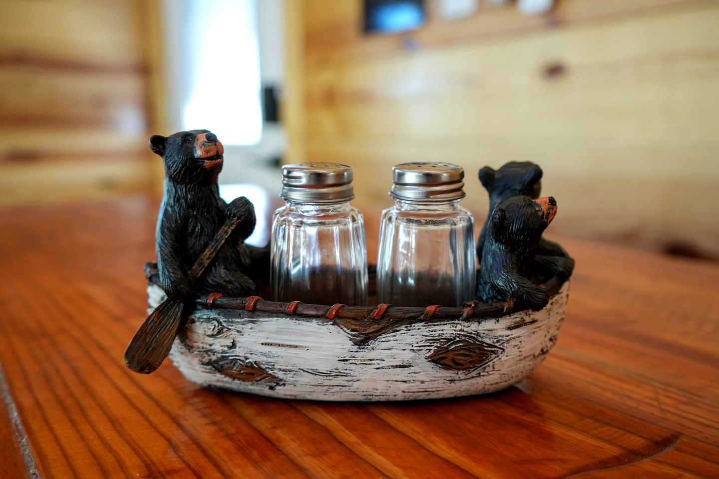 Pet-Friendly Cabin with Fire Pit near Lake Bridgeport, for Glamping Escapes in Texas