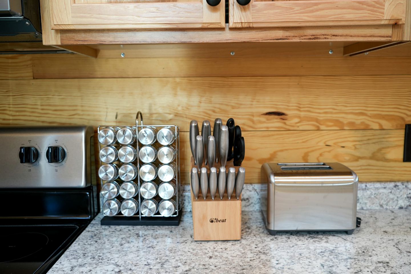 Pet-Friendly Cabin with Fire Pit near Lake Bridgeport, for Glamping Escapes in Texas