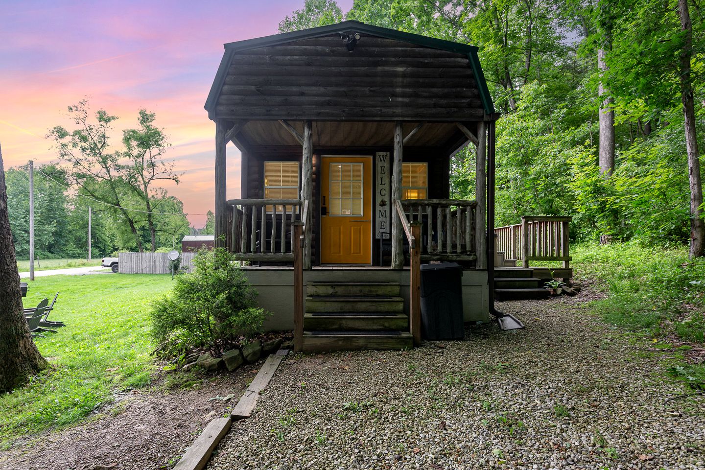 Cabins (United States of America, Logan, Ohio)