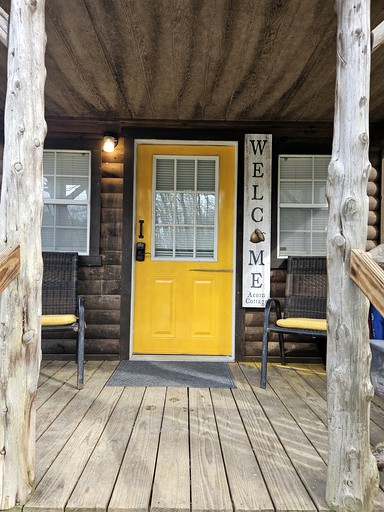 Cabins (United States of America, Logan, Ohio)