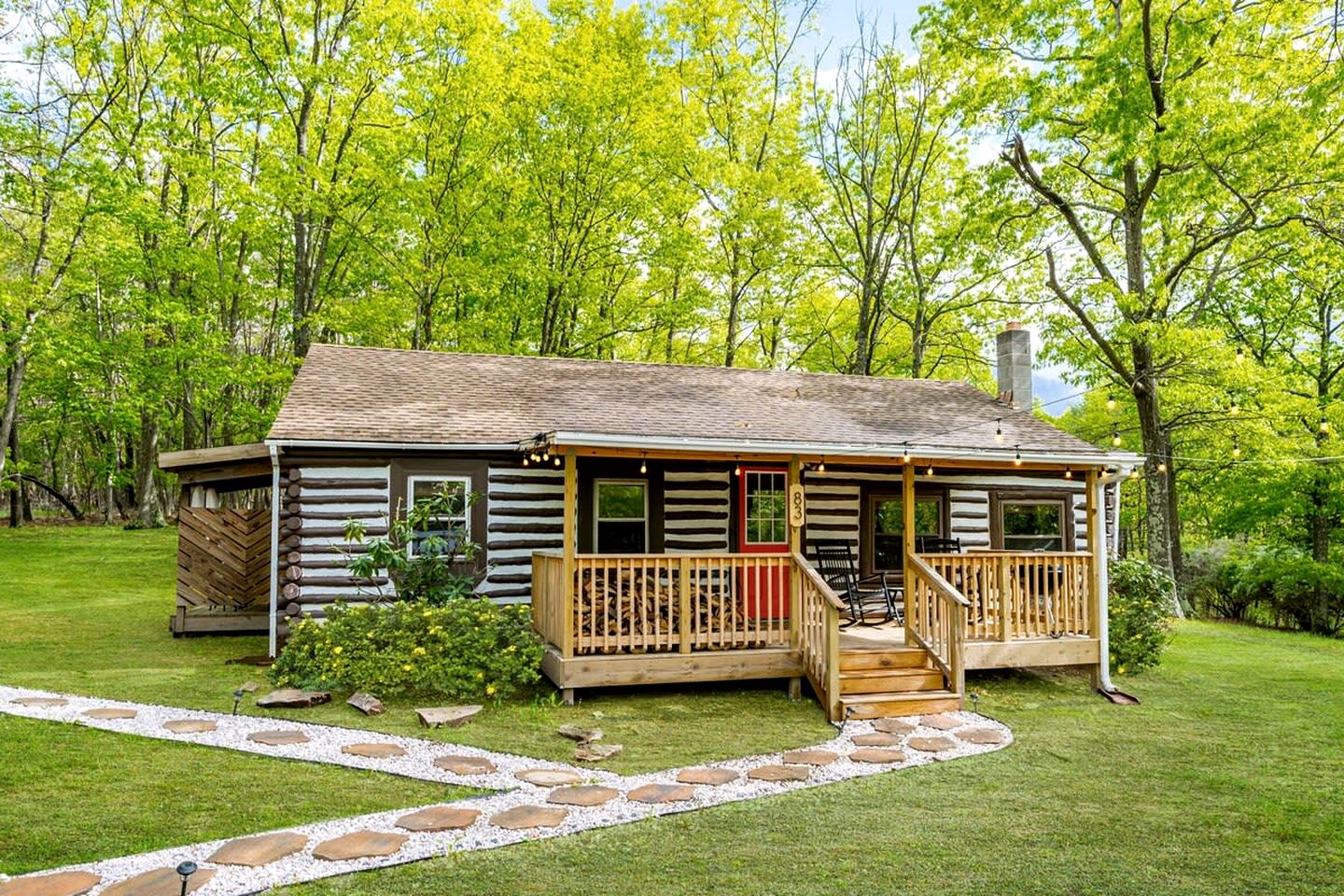 Modernized Log Cabin with Hot Tub, Fire Pit and Amazing Views Just Minutes from the Cacapon Mountains in Berkeley Springs, WV