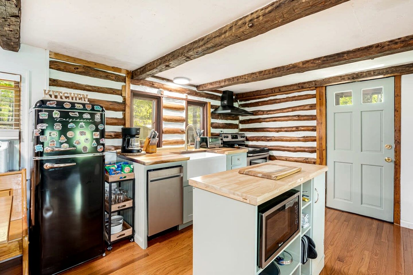 Modernized Log Cabin with Hot Tub, Fire Pit and Amazing Views Just Minutes from the Cacapon Mountains in Berkeley Springs, WV