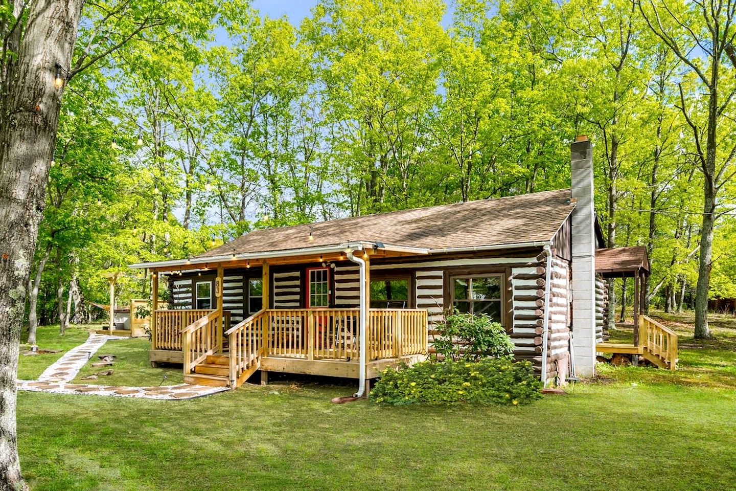 Cabins (United States of America, Berkeley Springs , West Virginia)