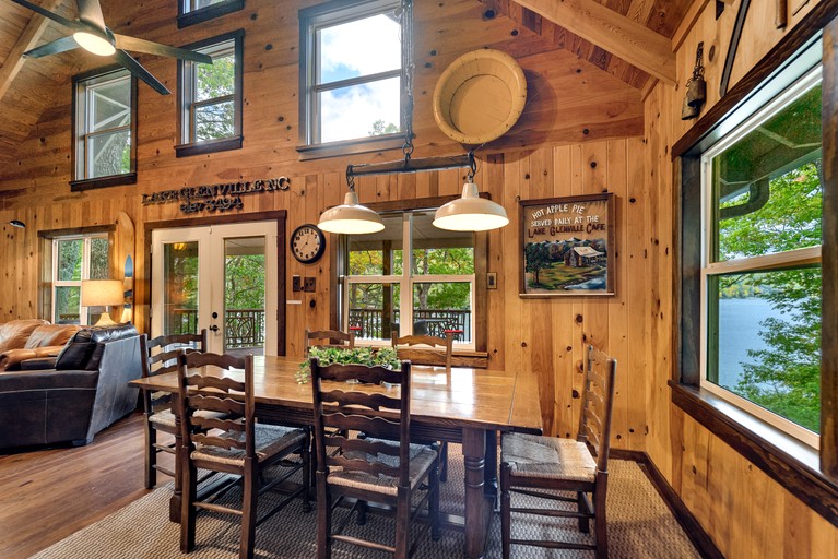 Cabins (United States of America, Cashiers, North Carolina)