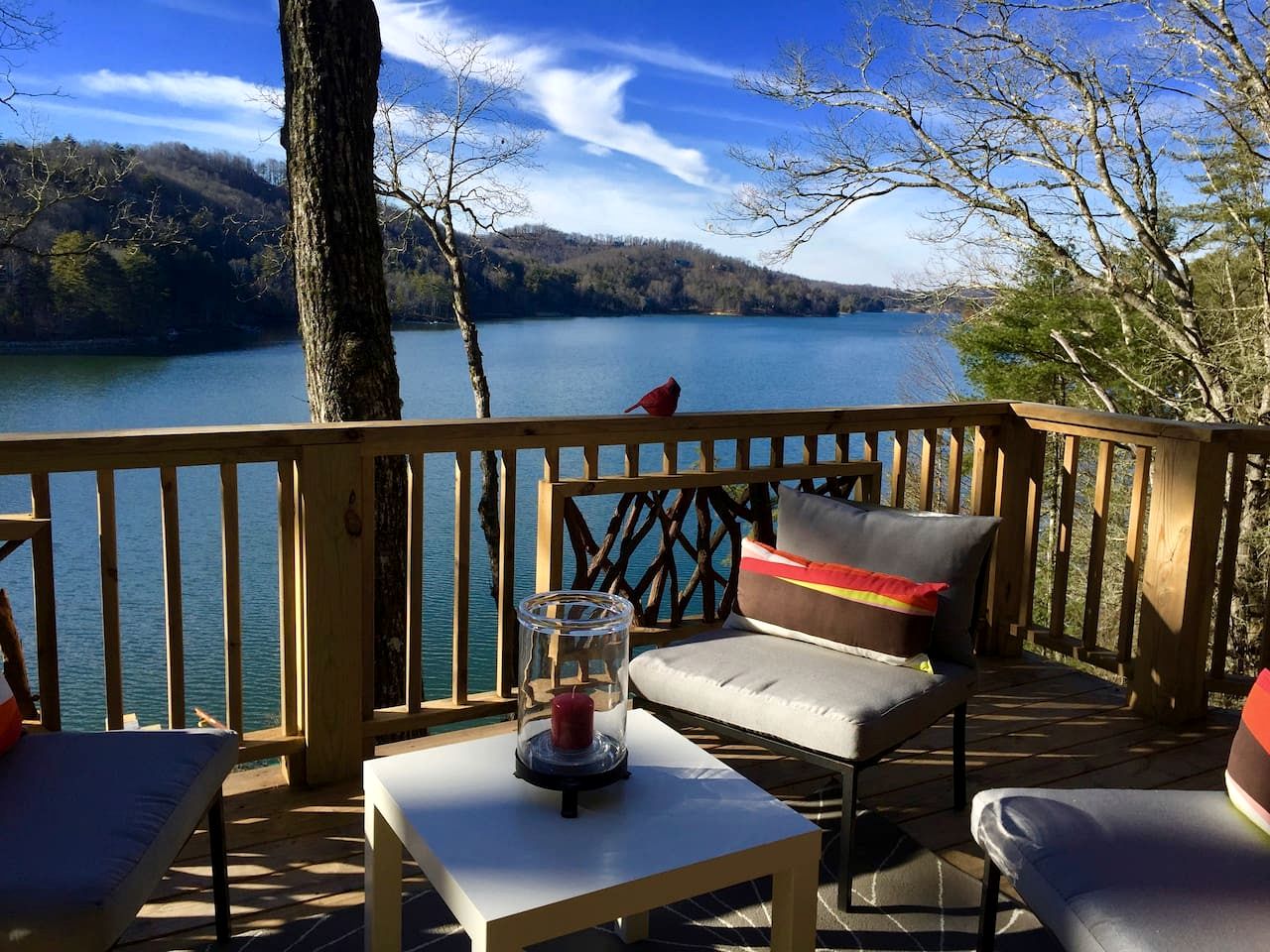 Pet-Friendly Cabin with a Private Dock and Panoramic Views on Lake Glenville, North Carolina