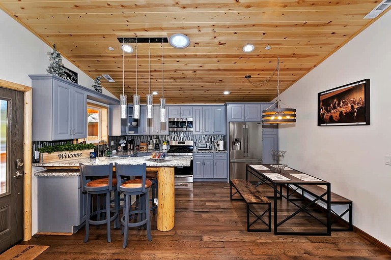 Cabins (United States of America, Big Bear, California)