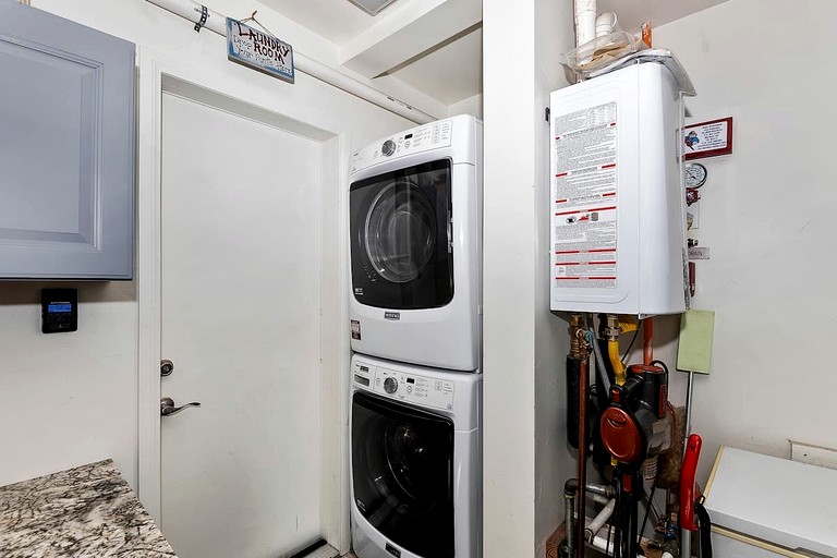 Cabins (United States of America, Big Bear, California)